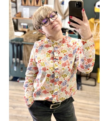 Chemise femme à fleurs : nouveauté mode à découvrir dans votre boutique à La Talaudière 