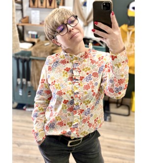 Chemise femme à fleurs : nouveauté mode à découvrir dans votre boutique à La Talaudière 
